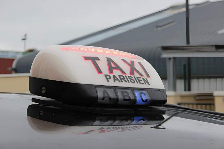 Vente et location de lumineux de taxi Aulnay-sous-Bois